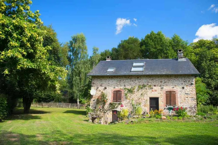 Conseillère immobilière pour vente d'une maison de campagne avec jardin sans travaux de rénovation à Oignies, Oignies, Mégane Havet Immobilier